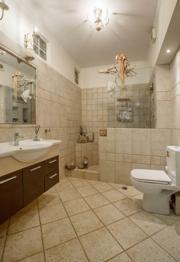 הוילה Family Getaway In Marathon By Ghh מראה חיצוני תמונה