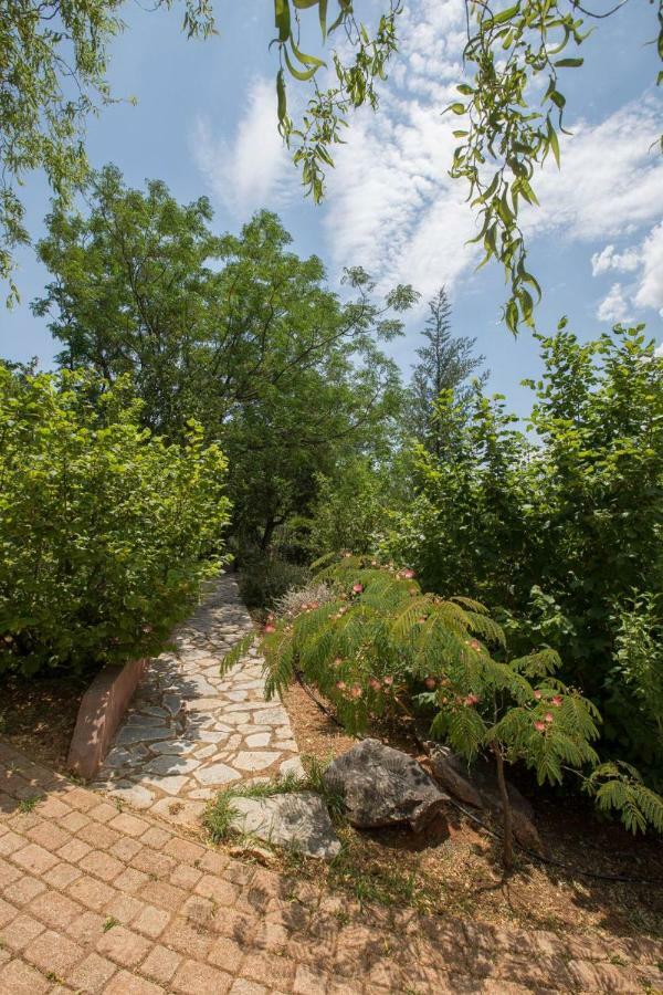 הוילה Family Getaway In Marathon By Ghh מראה חיצוני תמונה
