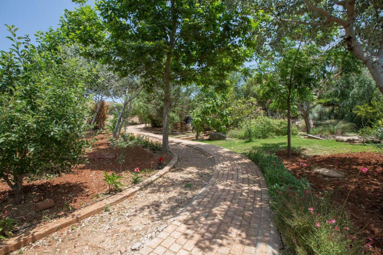הוילה Family Getaway In Marathon By Ghh מראה חיצוני תמונה