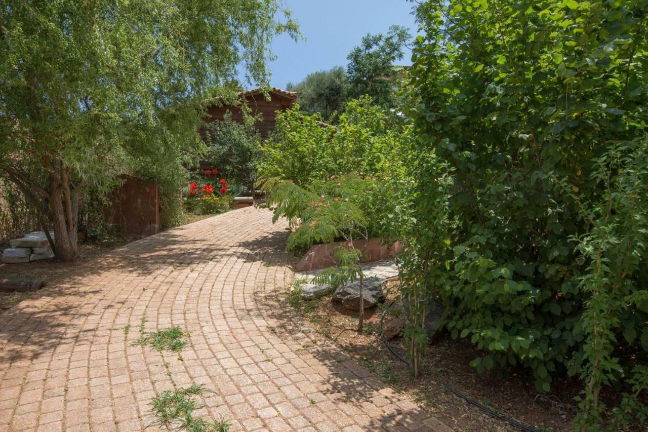 הוילה Family Getaway In Marathon By Ghh מראה חיצוני תמונה